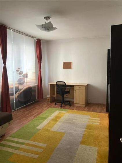 Apartament cu 2 camere decomandat, mobilat în 7 Noiembrie