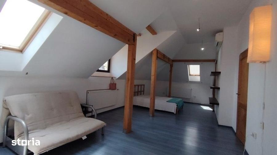 Apartament cu 5 camere decomandat în Iancului
