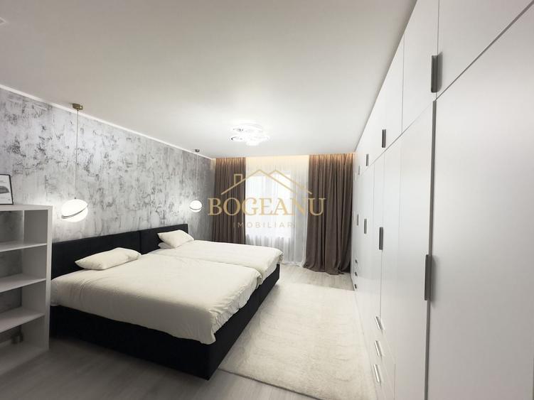 Casă individuală cu 7 camere cu Piscina în Chișoda