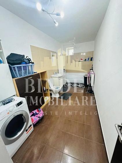 Casă cu 4 camere cu Teren 470 Mp în Giarmata