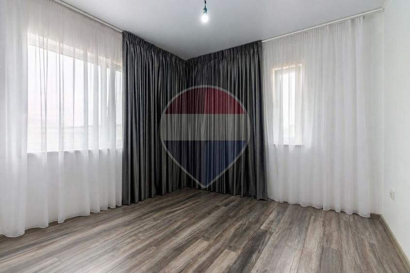 Casă individuală cu 4 camere cu Teren 375 Mp în Corbeanca