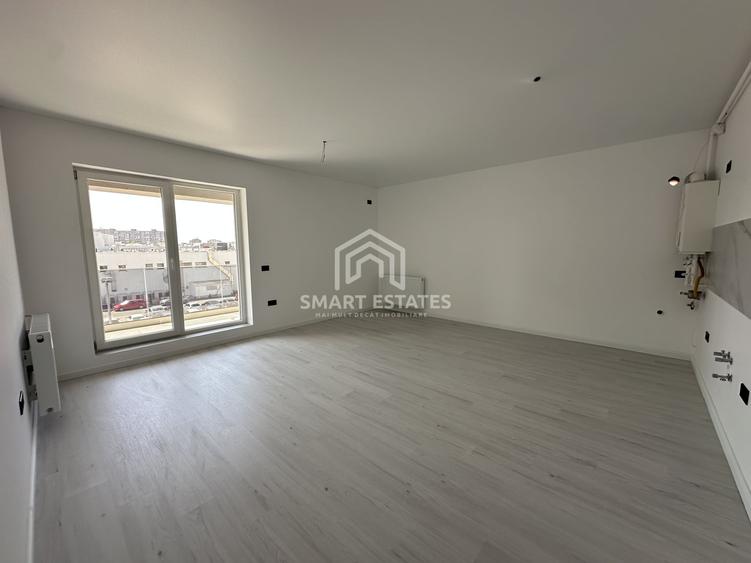 Apartament cu 3 camere decomandat în Titan