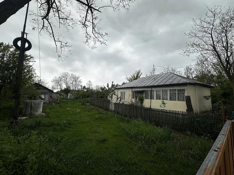 Casă cu 3 camere cu Teren 1300 Mp în Tudor Vladimirescu