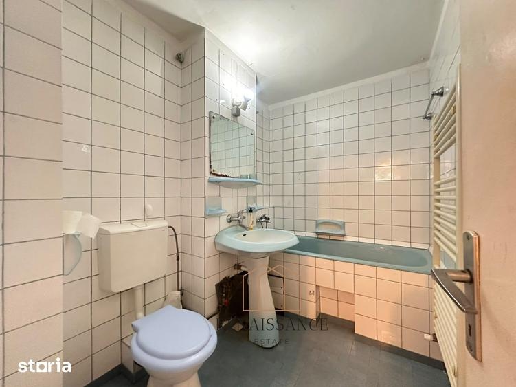 Apartament 3 camere | 2 bai | Garaj propriu | 2 boxe | Calea Girocului - 12