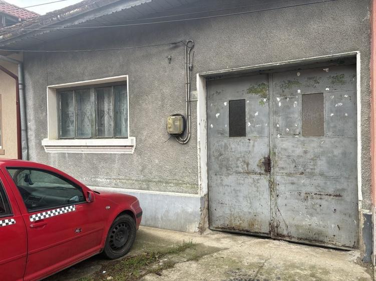 Casă cu 4 camere în Băile Herculane