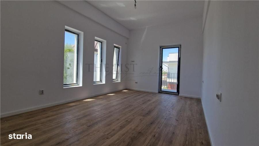 Casă cu 4 camere în Odăile