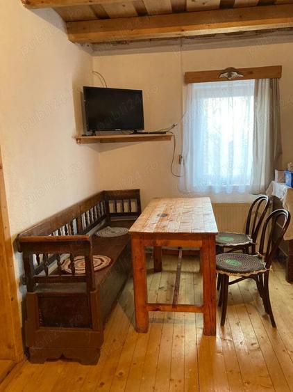 Casă cu 4 camere cu Teren 145 Mp în Lupeni