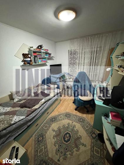 Etaj 2 Ap 3 Camere 2 Bai Decomandat 77mp zona Nicolina - 3