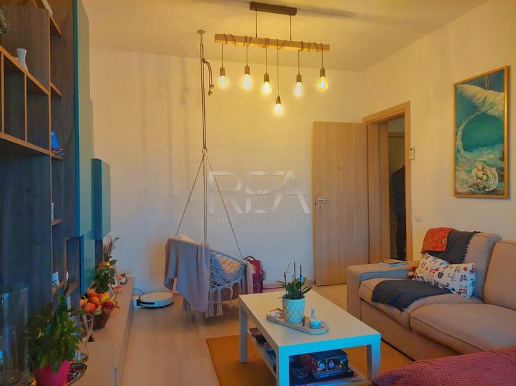 Apartament cu 3 camere decomandat, mobilat în Alexandriei