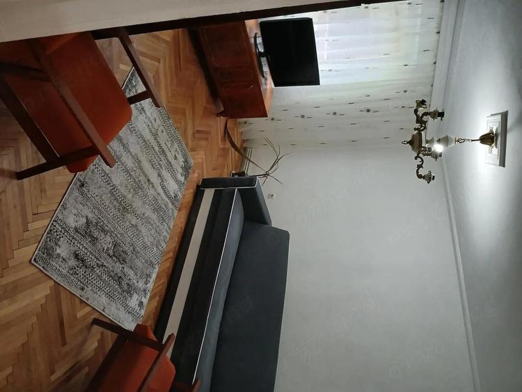 Garsonieră decomandată în Viziru 1