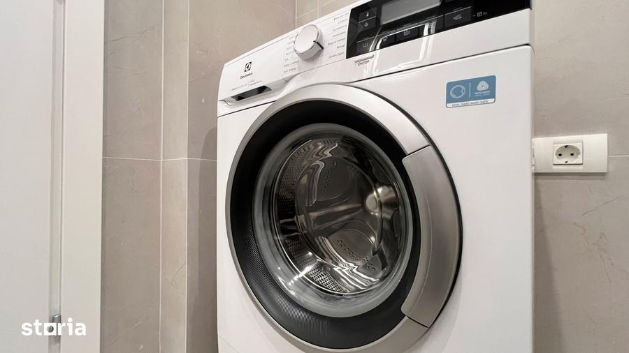 Apartament cu 2 camere, mobilat în Central