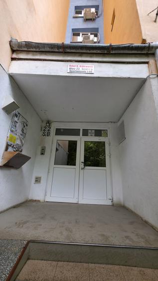 Apartament cu 2 camere semidecomandat în Micro 15