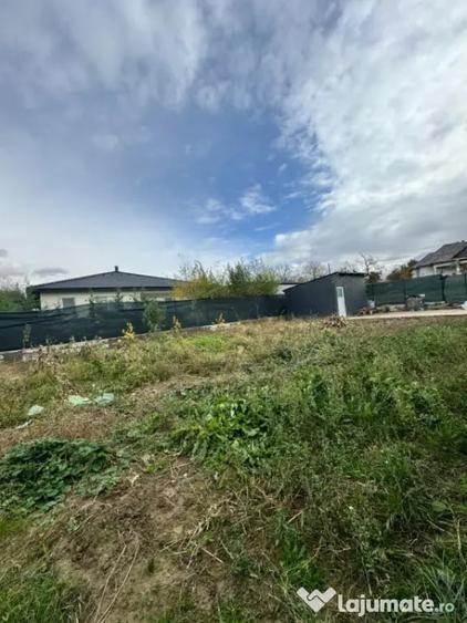 Casă cu 4 camere cu Teren 720 Mp în Satu Nou de Sus
