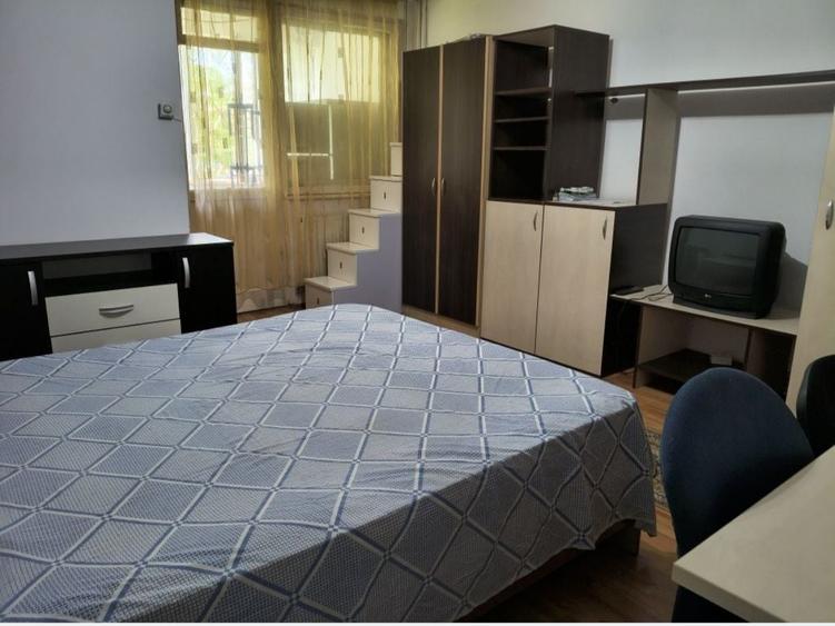 Garsonieră semidecomandată în Calea București