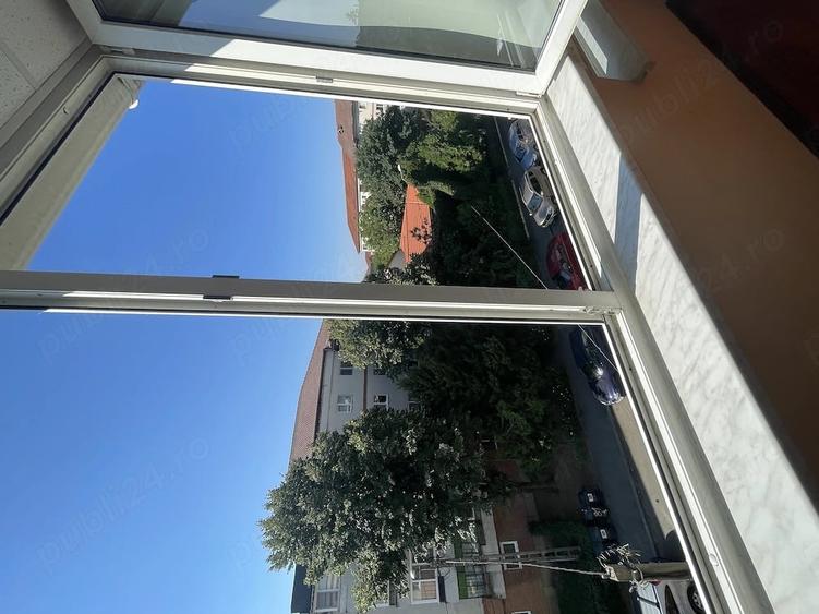 Apartament cu 2 camere decomandat în Mircea cel Bătrân