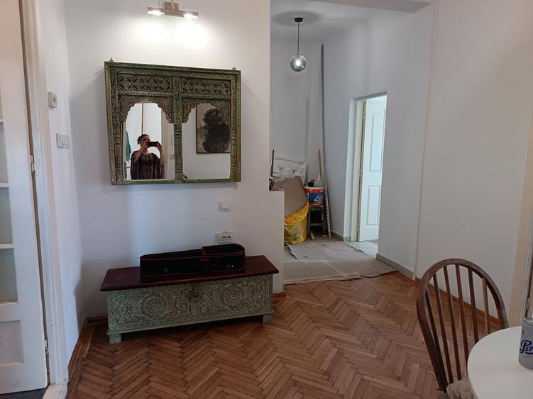 Apartament cu 3 camere decomandat, mobilat în Cișmigiu