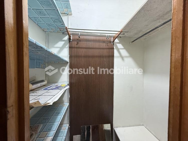 Apartament cu 3 camere decomandat, mobilat în Andrei Mureșanu