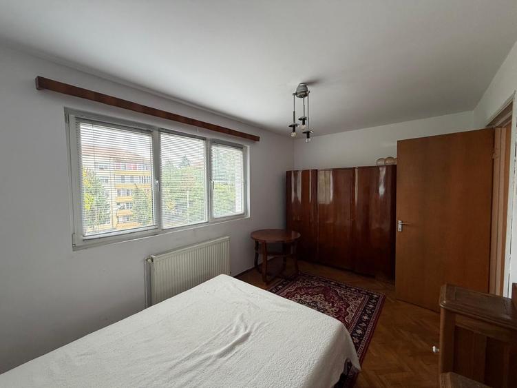 Apartament cu 2 camere semidecomandat în Hipodrom 1