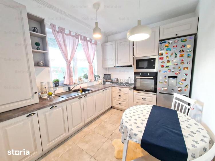 Apartament cu 2 camere decomandat în Central