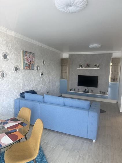 Inchieriez apartament Alezzi Beach Resort in prima linie. - 3