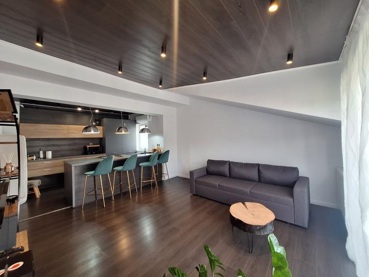Apartament cu 2 camere semidecomandat, mobilat în Florești