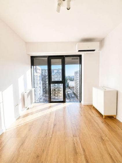 Apartament cu 3 camere în Drumul Taberei