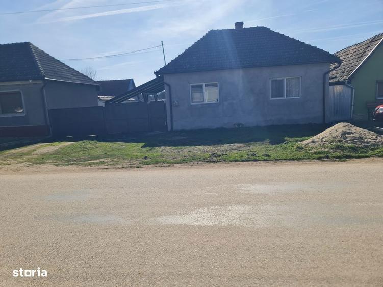 Casa de Vanzare in Rapsig, Renovata! 64km de Jud. Arad, Pe Principala! - 19