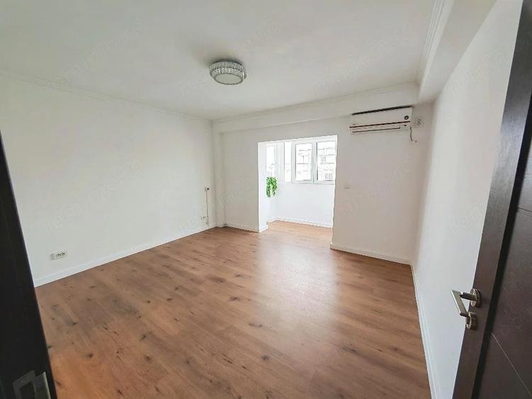 Apartament cu 4 camere decomandat în Centrul Civic