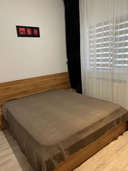 Casă cu 4 camere cu Teren 250 Mp în Vest