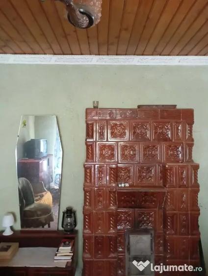 Casă cu 4 camere cu Teren 1900 Mp în Central