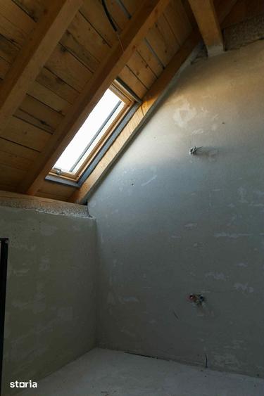 Casă cu 5 camere cu Teren 605 Mp în Ciurila