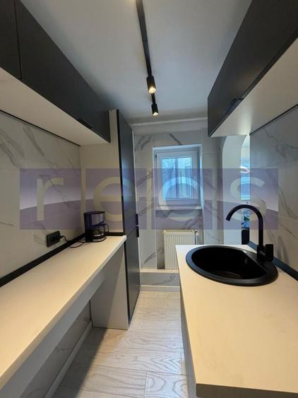 Apartament cu 2 camere semidecomandat, mobilat în Eminescu