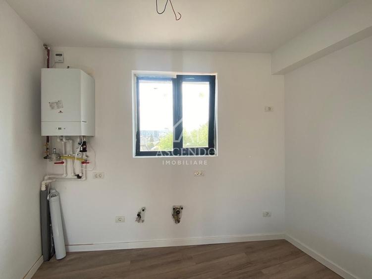 Apartament cu 3 camere decomandat în Giurgiului