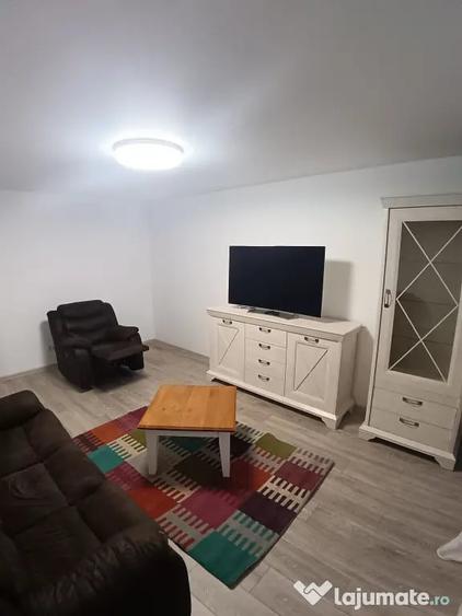 Apartament cu 2 camere decomandat în Exterior Vest