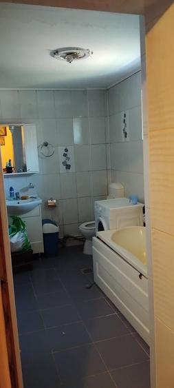 Casă cu 3 camere cu Teren 3500 Mp în Copăceni