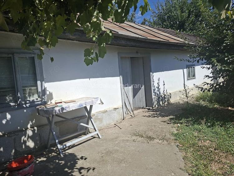 Casa de vanzare com. Independen?a la 25 km de Galati