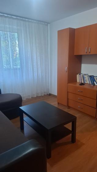 Apartament cu 2 camere decomandat în Drumul Taberei