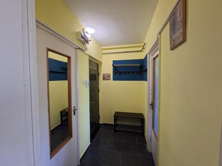 Apartament cu 2 camere semidecomandat, mobilat în Țiglina 1