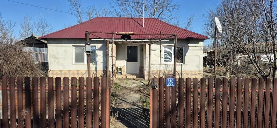 Casă cu Teren 1750 Mp în Central
