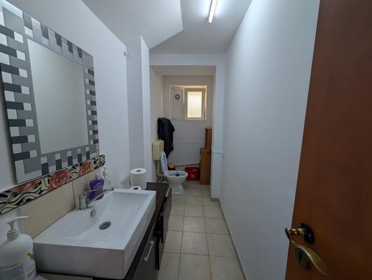 Apartament cu 2 camere nedecomandat în 9 Mai