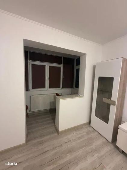 Apartament cu 2 camere semidecomandat, mobilat în Tomis Nord