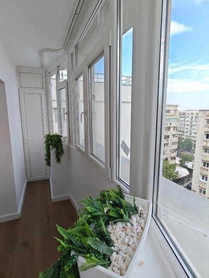Apartament cu 4 camere decomandat în P-ța Muncii