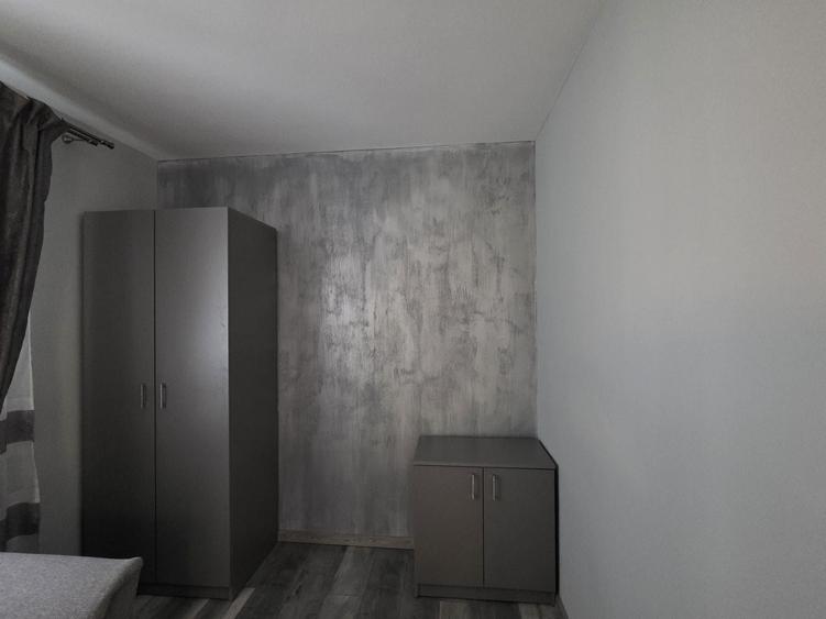 Apartament cu 3 camere decomandat în Dâmbu Pietros