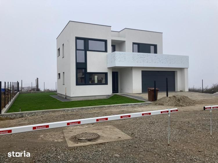 Casa ultramoderna, 192 mp utili, garaj, panorama | intrare Dezmir - 1