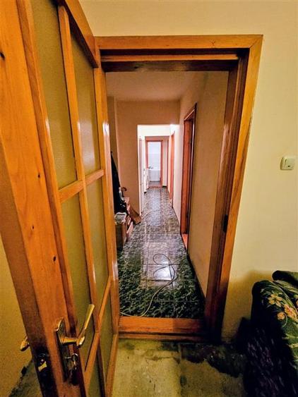 Apartament cu 3 camere decomandat în Viziru 3