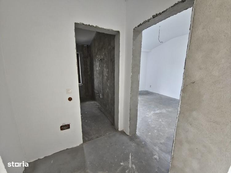 Casă cu 4 camere în Cumpăna