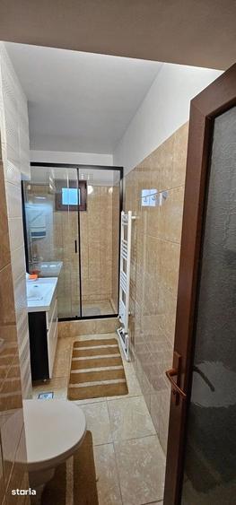 Apartament cu 2 camere semidecomandat, mobilat în Central