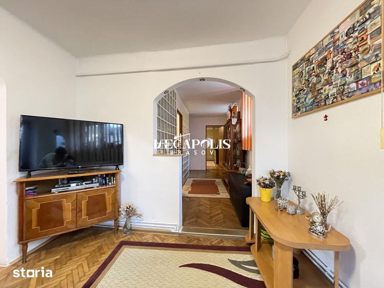 Apartament cu 2 camere în Schei