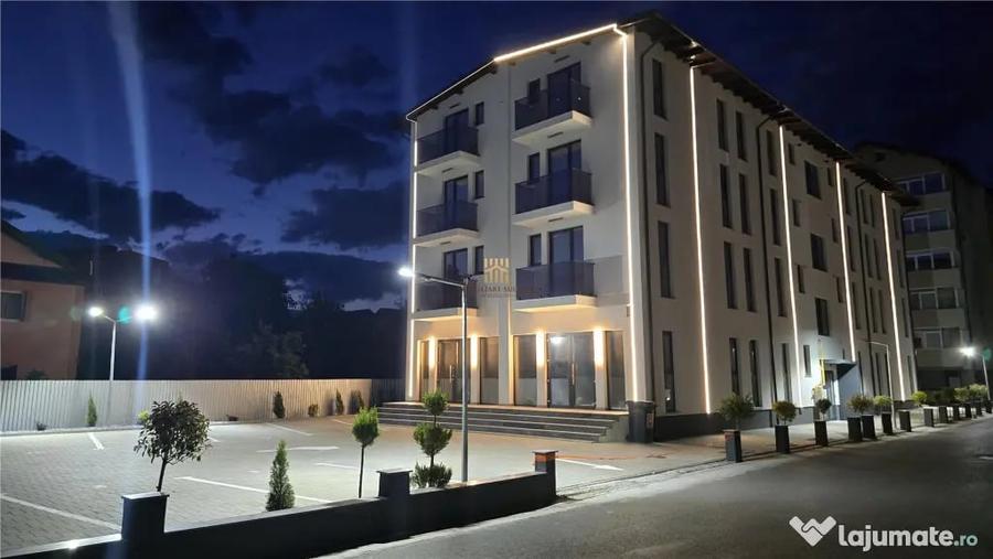 Spațiu comercial, de 929 mp, în Ipotești