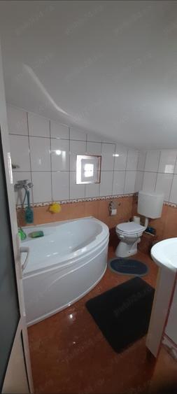 Casă cu 6 camere în Bucureștii Noi